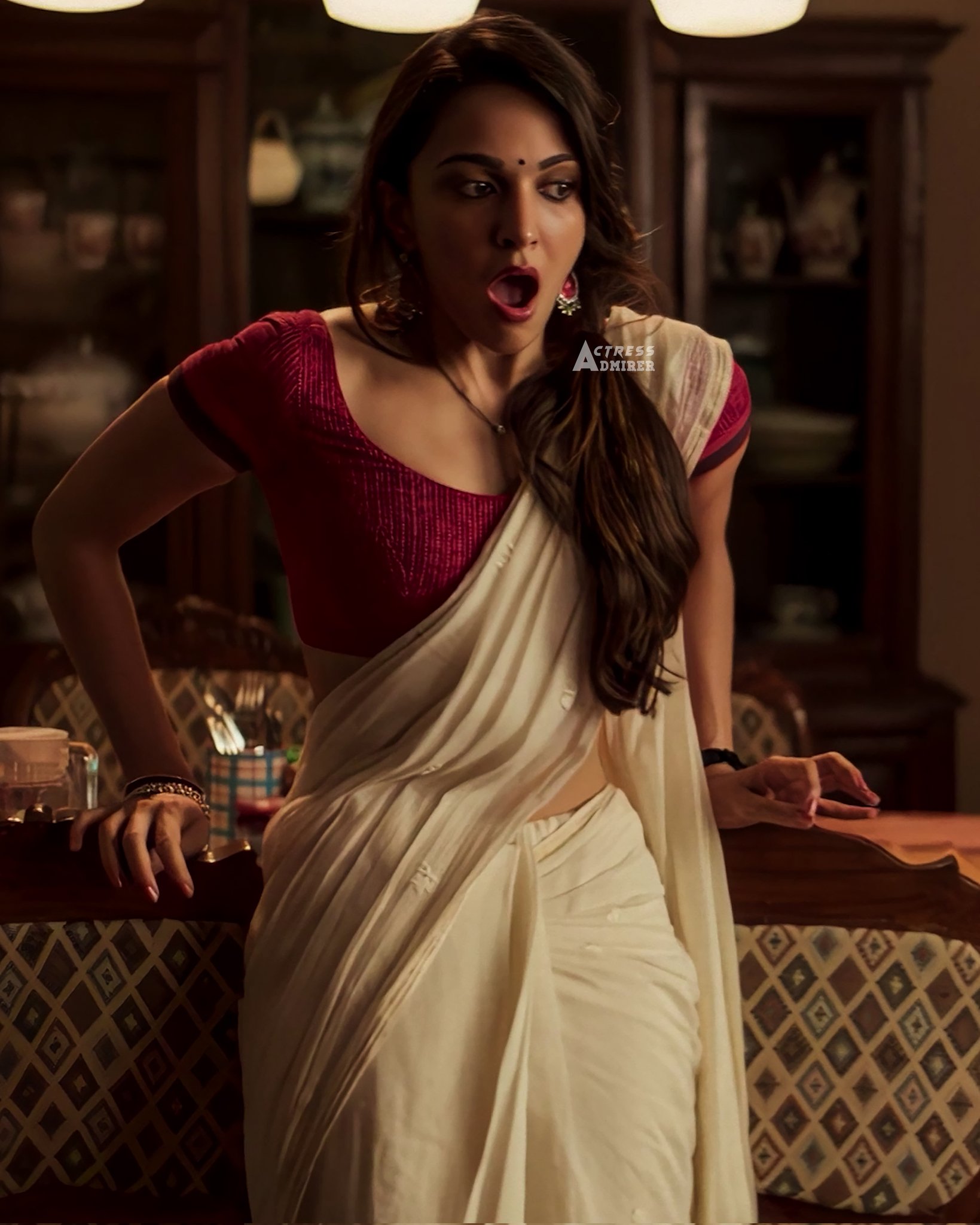 F2WgqwmaIAASJLS?format=jpg&name=large