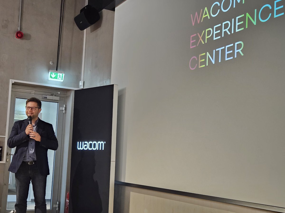 magicofswarms's tweet photo. It was great seeing my friend Roman Nekoliak well in Ukraine. Huge thanks to Iryna Shum -Generalkonsulin der Ukraine in Düsseldorf, Elena Geifmann-Klöpfel, Edward Singer @edsinger, Holger Klöpfel, And @WacomXDUS for making this event happen #Art4Ukraine #Düsseldorf https://t.co/k1bC18Xt0p