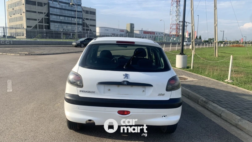 Used 2002 Peugeot 206

CALL: 08032953192

*For Price, More Picture, Negotiate with the owner/Dealer>> Visit our website>>*
carmart.ng/used-2002-peug…

 Location: Abuja
FOR SALE
Negotiable
Body TypeHatchback
Car BrandPeugeot
Year2002
Petrol TypeFuel
TransmissionAutomatic