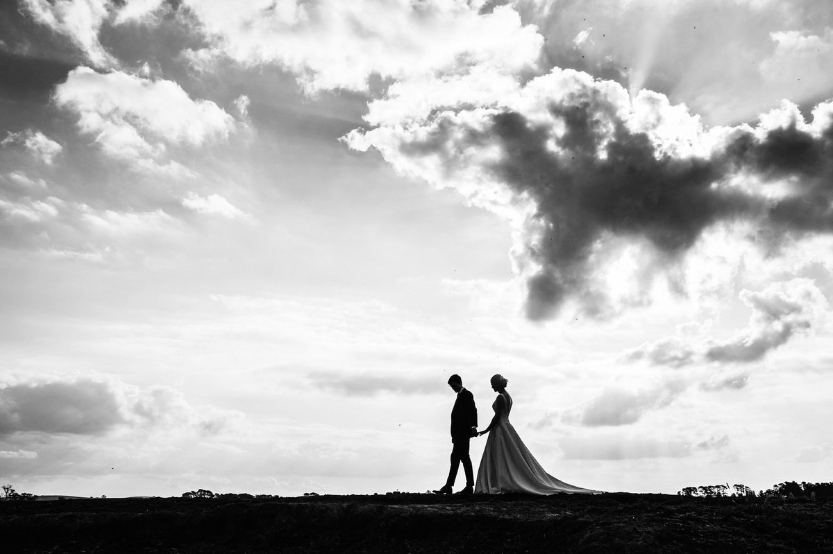LdnWeddingChoir's tweet photo. Let the fun begin with the best wedding choir music! 🎶

Make the most of the sunshine and delight your guests with the best wedding choir music to entertain them on your wedding day or an evening party 💒

Visit The London Wedding Choir website today: https://t.co/TNcZuF3nBU https://t.co/noiEJS0Ikv