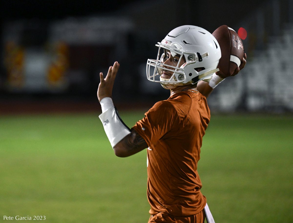 petethesportsg1's tweet photo. Some of my favorite shots from Midnight Madness with the Alice Coyotes! @AliceAthletics1 @EchoNewsJournal @CallerSports @kiii3sports @ChrisThomasson7 @KRIS6sports @AliceHS_Coyotes https://t.co/V8WKqj9sXe