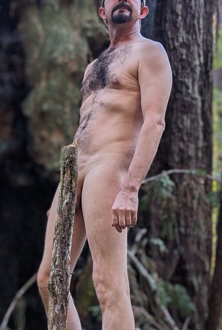 Who needs NFL, gaming, MMA or Netflix when you have the woods? Say hi and I'll fill your DMs with more<a href="/tag/exhibition"class="tags"><span>#exhibition</span></a><a href="/tag/hung"class="tags"><span>#hung</span></a><a href="/tag/bwc"class="tags"><span>#bwc</span></a>