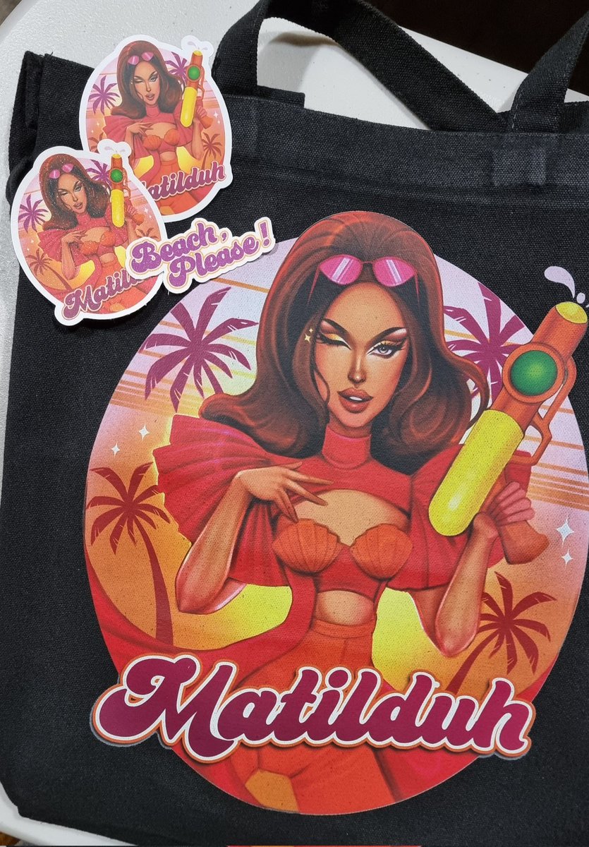 danieltaojo's tweet photo. Thank you ang nagiisang @matilduh_ for trusting me in producing your merch and for using this logo sa performances mo 😭😭💖💓 really excited for you and sa Drag Race PH S2!

Bili na kayo at her gigsss! Wag lang puro kayabangan! 😤

#DragRacePH #BOOGSH https://t.co/hFT9L49QXv