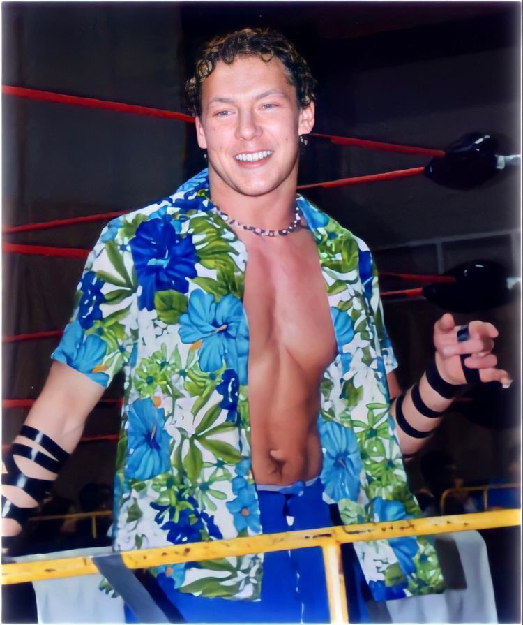 ibushiz's tweet image. it’s my first time seeing this photo oh my god?