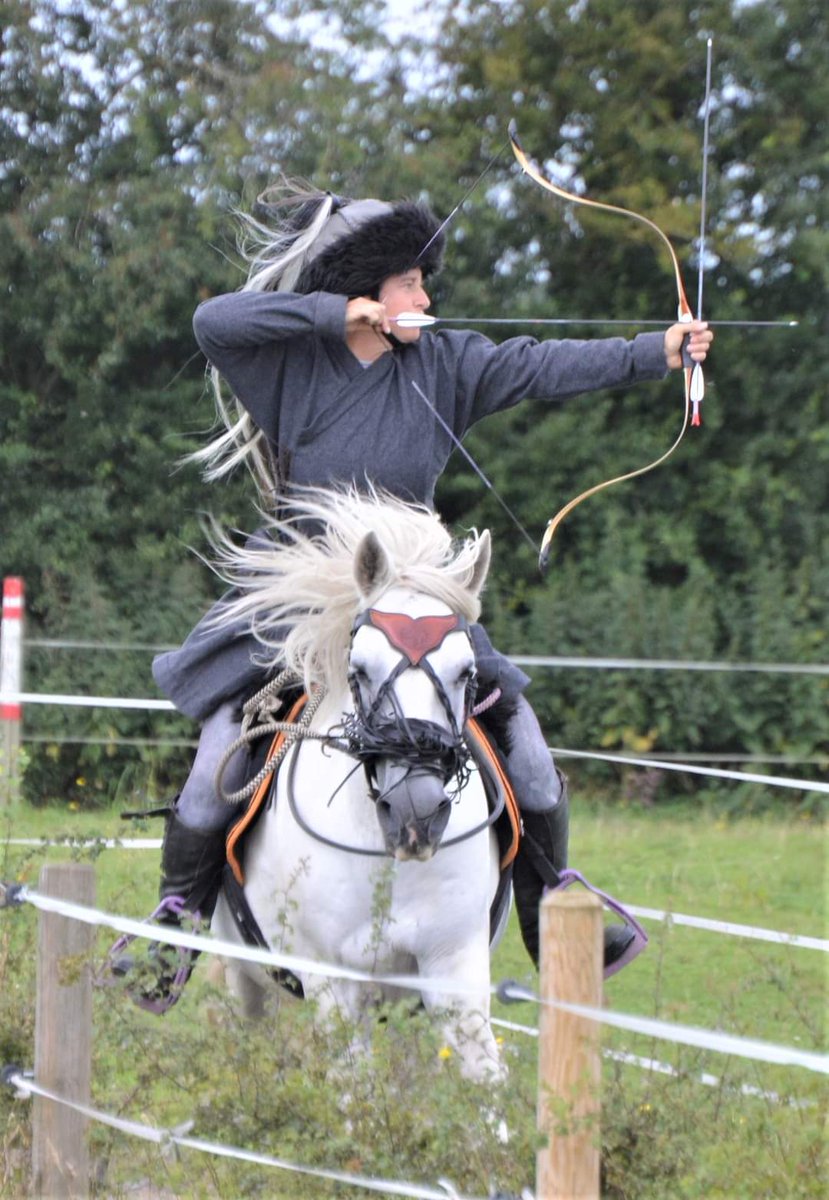 Mum is the iHBA national champion. Woohoo! 
Here I am with Auntie Dom and Mum

Thanks to Helen Barnes-Short for fantastic photos, as always! 

#HorsebackArchery #Archery #PonyHour