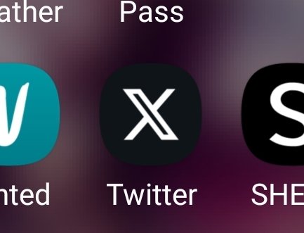 I used to love this app. It was part of my identity. It kept me sane through lockdown and beyond. 
But I changed, and the way I wanted to use it changed. 
So now I'm mainly just an observer. A grazer of others' words and thoughts. And that's OK.

But. I want Twitter back.