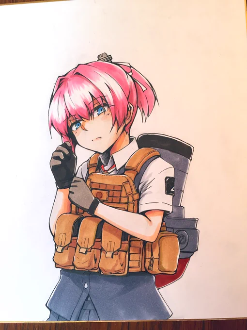 早くペーパー描き終えて色紙作るフェーズに入りたい デジタルも好きだけどアナログもけっこう得意なので(自画自賛)