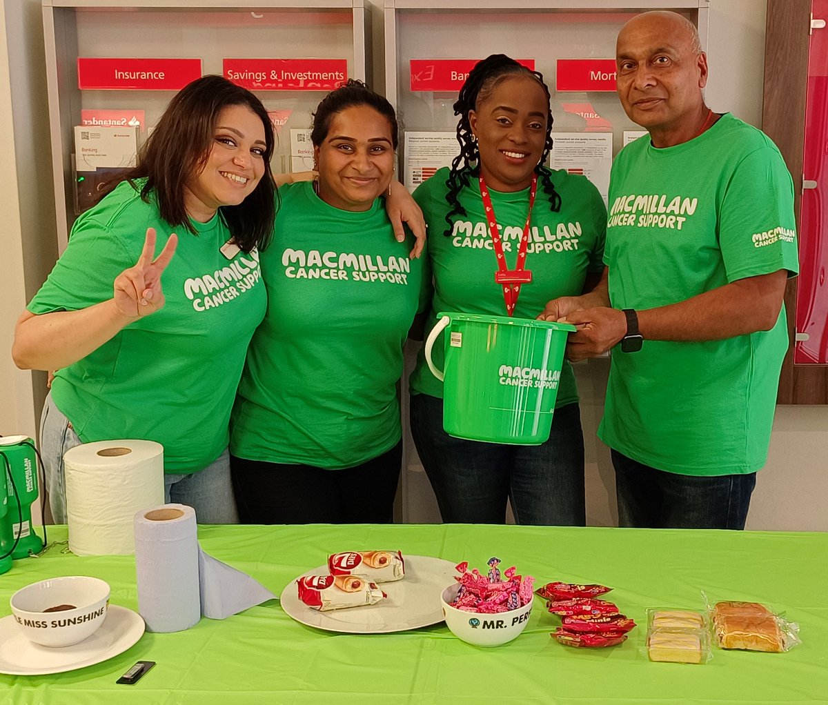 Honour and pleasure to join @santanderuk #Harrow to help and support @macmillancancer. Thanks to #SantanderUK customers to donate £500 plus to support #macmillancancersupport.