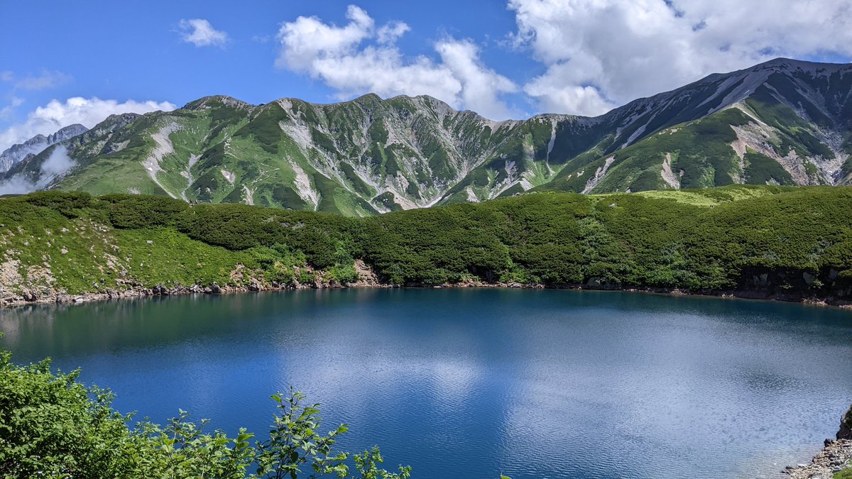 富山市内35度、立山室堂は18度でした…
みなさま避暑には立山へどうぞ☺️