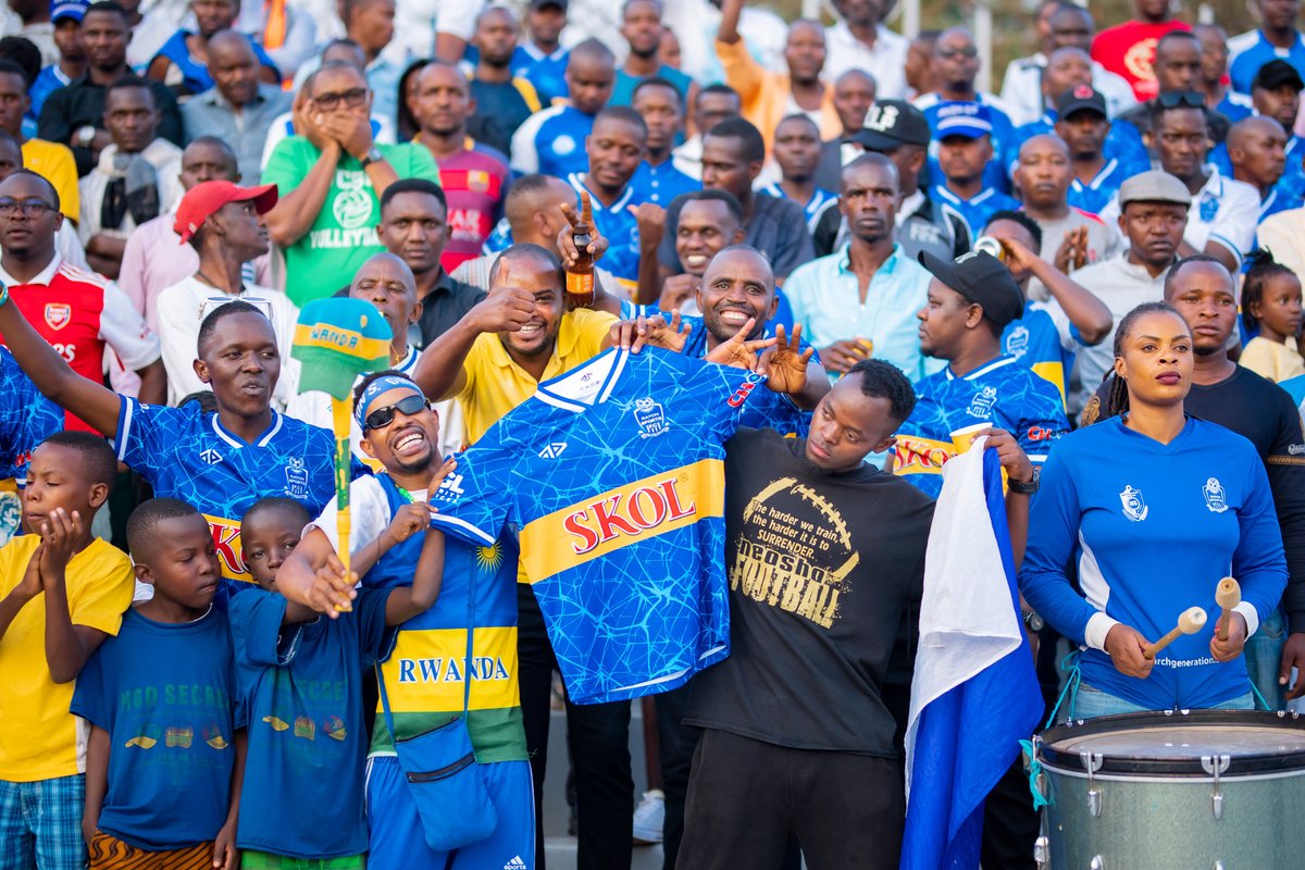 rayon_sports's tweet photo. Thank you for your Support Blues!!!
#TimeToFlyIsNow
🔵🔵🔵⚪️⚪️⚪️
@KWESACOLLECTION https://t.co/ctIaEfmFB1