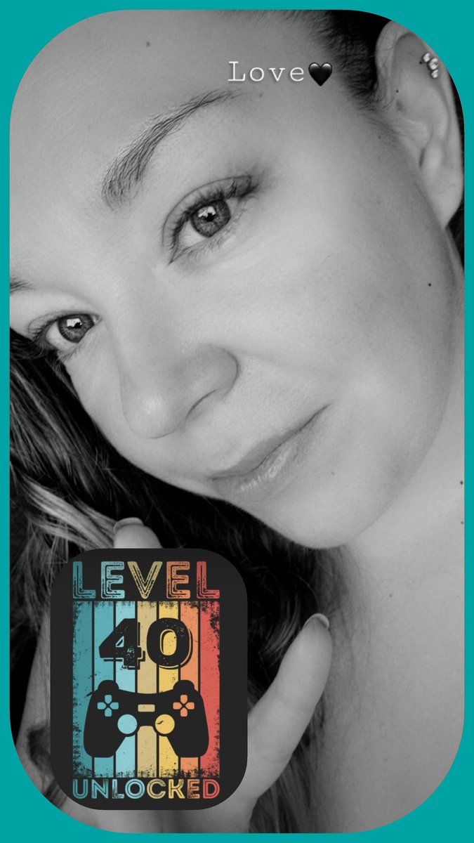 Rachel_aka_Rae's tweet photo. Officially Unlocked Level 40! 
#Birthday #Needcake #40th #Mondayvibes #turning20twice #gamergirl #twitchgirl #twitchgamer
🥳💜🥳💜🥳💜🥳💜🥳💜🥳 https://t.co/fxvpmtOyzp