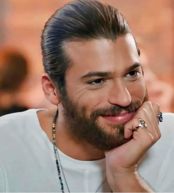 Güzelliğin,nezaketin,karizman ve oyunculuğun her zaman seni yükseklere taşıyacaktır...#CanYaman