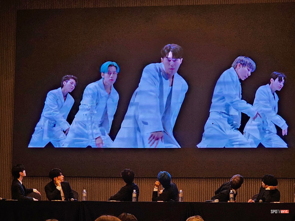 KPOPFAVE_'s tweet photo. [230731] So, we captured @IFNT_Official_ watching the ‘#New_Emotions’ MV just now and this is the part where #NAMWOOHYUN went “YESSSSSS! We’re gonna make it for sure!”. 😝♾️ #인피니트 #Begin https://t.co/6BvAuN7QxL