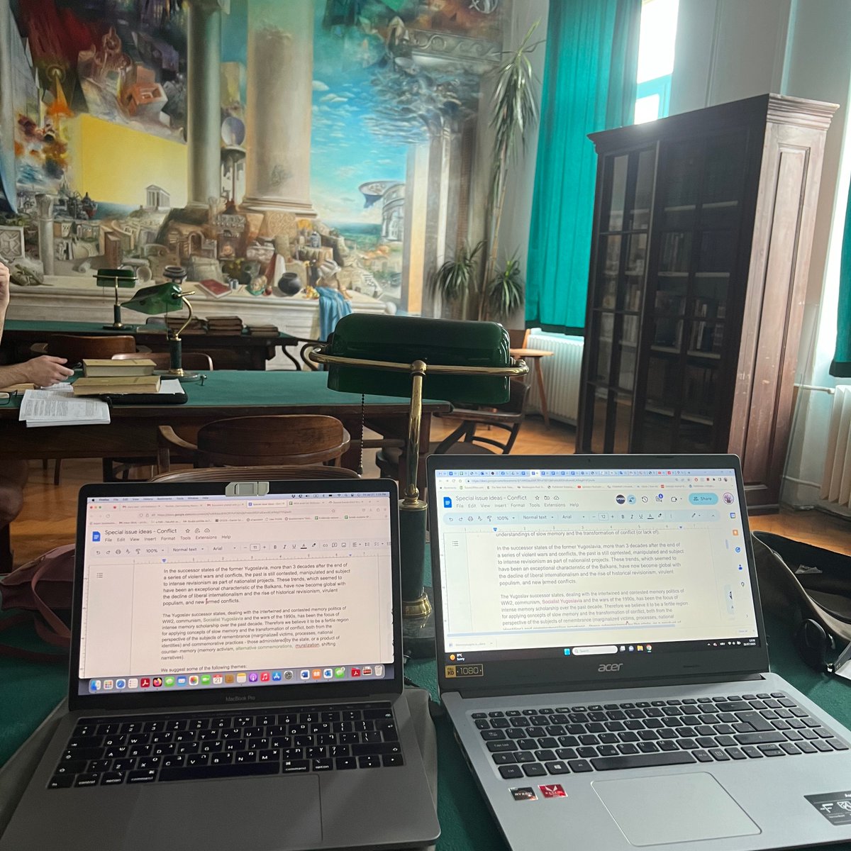 Found this lovely space in Pula with @VjeranPavlakov1 to continue our thinking and writing about #slowmemory and the transformations of #conflict cc: @slowmemo