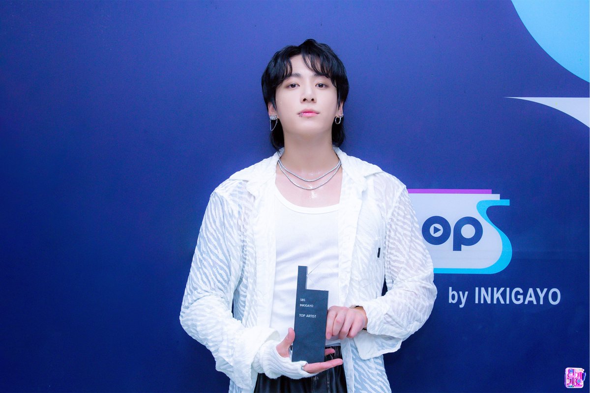 ampm_0613's tweet photo. 인기가요 현장포토 정국 사진 직링
https://t.co/OkeRBRIYa2
https://t.co/6vc6U1qggn https://t.co/mhB7b5TJiA