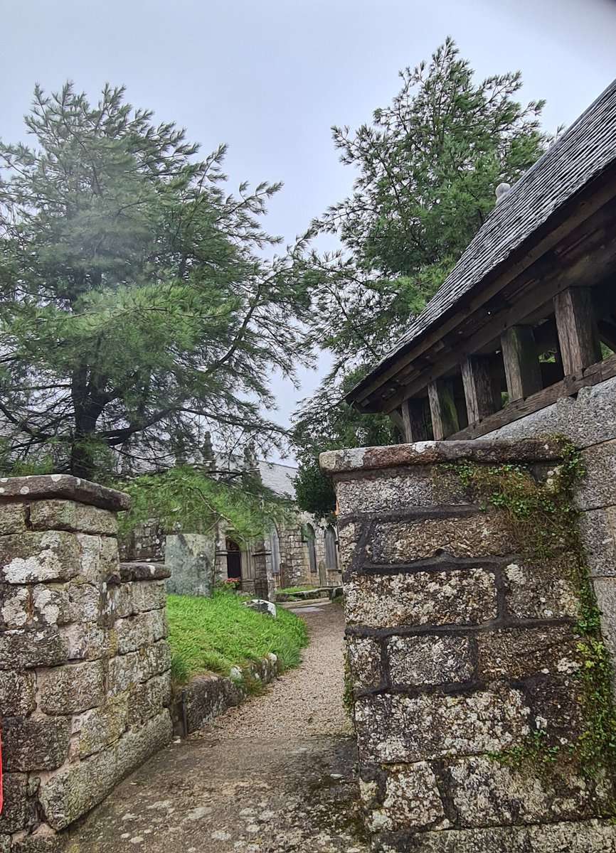 gnome_alice's tweet photo. Today I dropped grandchildren at Madron for holiday activities. So I took these photos of the church where my parents were married 75 years ago today.
Also where we held their funerals in 1993 and 94.
Must find wedding photos later.
#Anniversary
#Memories https://t.co/Bz2dDsxA6c