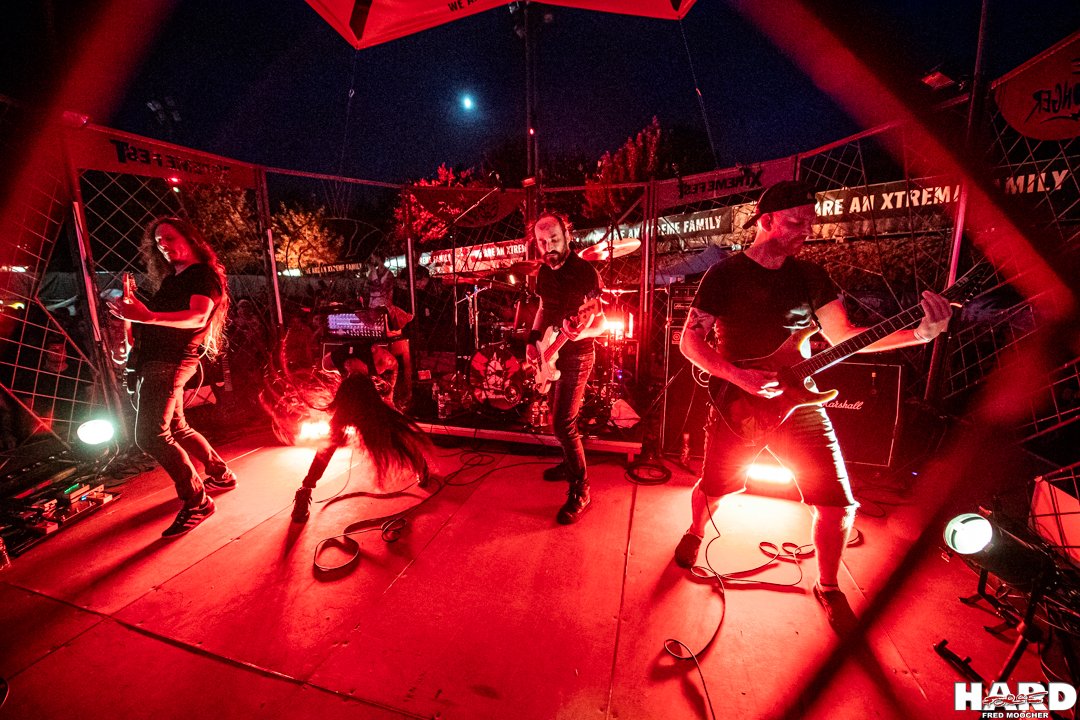 🥊 [XTREME THANKS] 🥊
<a href="/xtreme_fest/">Xtreme Fest</a>, tu as été parfait ! Un grand merci pour le Love et la Bagarre. 
Next one => Omega Ω Sound Fest
#pointmort #pointmortband #almostfamous #almostfamousbooking #xtremfest #summerfest #xcage #bagarre #postcore #hardcore #flowerviolence #omegafest