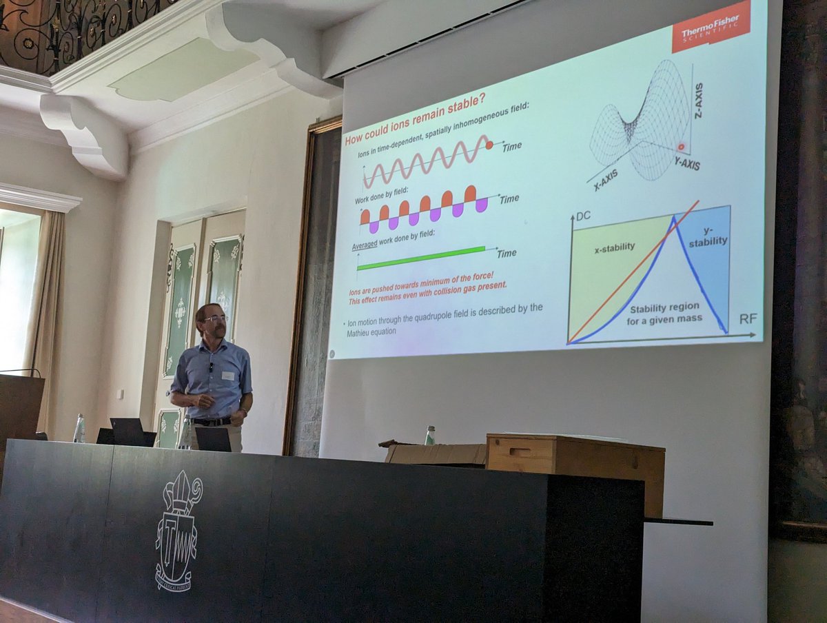 ShabazLab's tweet photo. Alexander Makarov schooling us on mass spec. Now with a real time pop quiz... #brixenproteomics https://t.co/7I51byRjKd