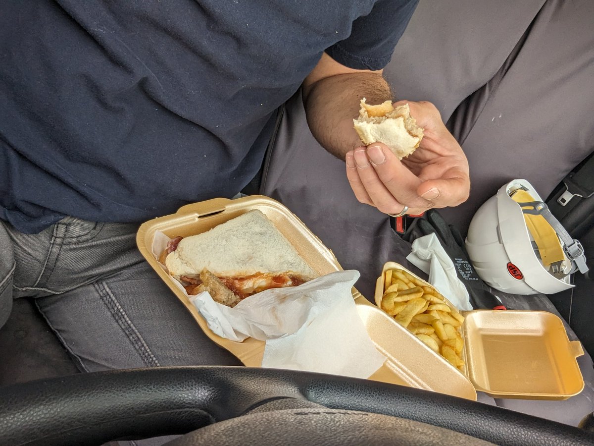 nicolondon83's tweet photo. Hmmm sausages, bacon and eggs for breakfast, with chips of course π€€
https://t.co/hhgQOdOWex
#gay #tradie #stubbles #budge #hung #breakfast #sandwich #sausagebaconegg #tradingsparky #hunk #tradingsparky #funladuk #onlyfansbro #onlyfansdude #onlyfansFree https://t.co/uY9kw20gBp