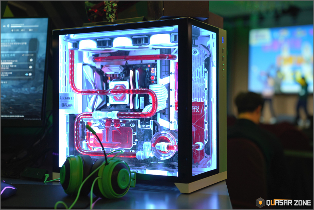 GeILMemory's tweet photo. An absolute dream setup! The unique shape and captivating RGB lights never fail to bring excitement to your PC, especially when paired with custom coolers.
📸 by: IG @quasarzone
#GeILMemory #SUPERLUCE #Memory #Ram #GamingComputer #PCGamer #RGB #Passion #geek #gamingpcupgrade https://t.co/iQ4dcCESNj