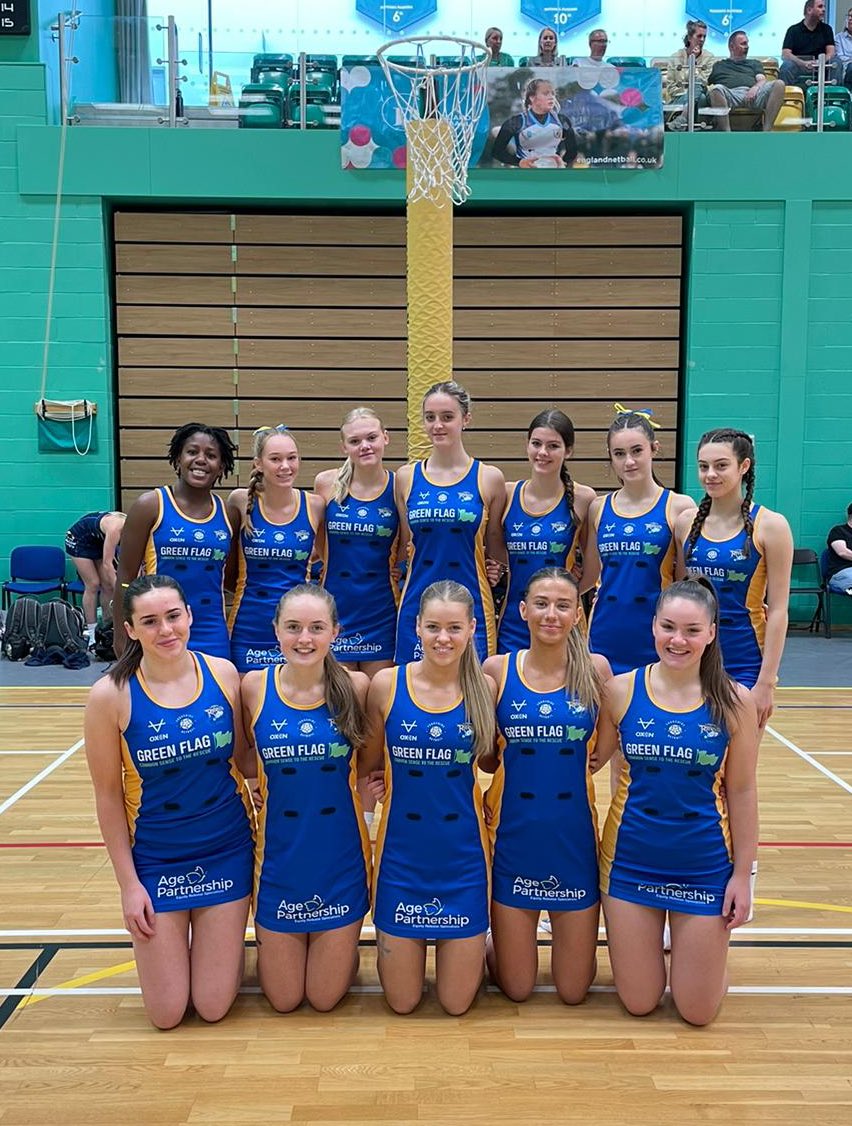 RhinosNetballSL's tweet image. U17 squad on the final day. 

After 4 full on days of competing, they finished 8th in the tournament with 1 win and 5 losses. 

Battling performances from our youngest group with a much changed squad from the regular season giving some of our u15s much valued court time 

💙🦏💛