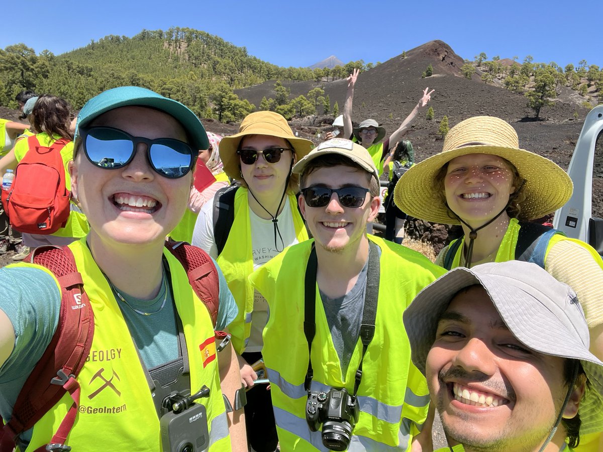 …And that’s a wrap! 

Thank you for an awesome month in Tenerife @GeoTscholar 🌋

It is possible to be a volcanologist with a complex disability ♿️ 

Don’t let anyone say you can’t - because you absolutely CAN!

#DisabilityPrideMonth