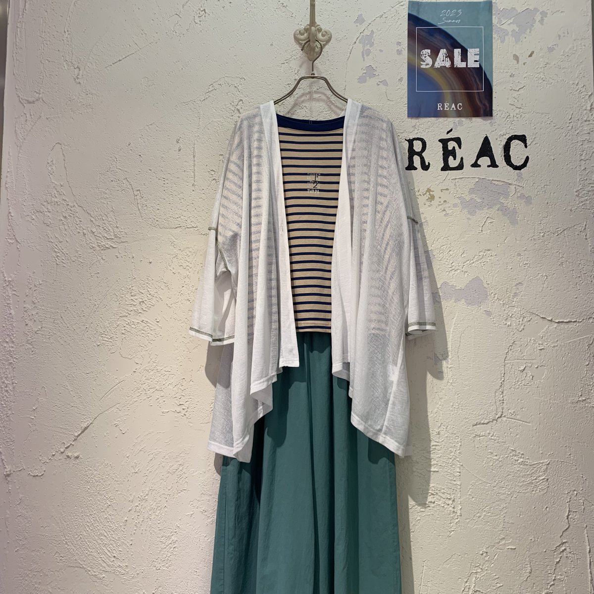 REAC_'s tweet photo. みなさんこんばんは🌃レアック静岡店です🍵パルコブログ更新しました！是非、チェックしてみてくださいね🤗
⇒https://t.co/fMldyGX1hK
＃レアック　＃REAC　＃大人カジュアル　＃最終セール　＃夏物　＃ボーダー　＃ワンピース　＃ジャンスカ https://t.co/Qx0sckLP0q