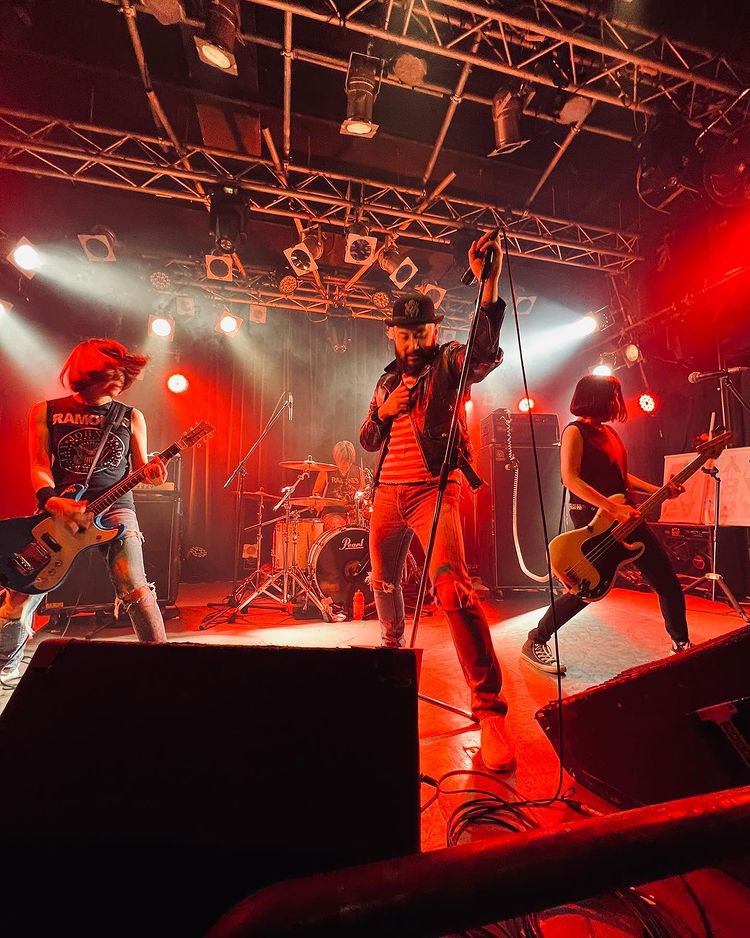 ajitomaster's tweet photo. 昨夜のまいこと遊ばナイトありがとうございました〜!
次は8/13(日)蒲田で"次 祭"!
そして今宵もAJITOはみなさまのご来店お待ちしております!
#まいこと遊ばナイト #tsugio55thbirthdaybash #市川ramones #ichikawaramones #mad3 #standbarajito #ajito #clashpromgirl #havenots #jettsett https://t.co/RXwh5pnmBo