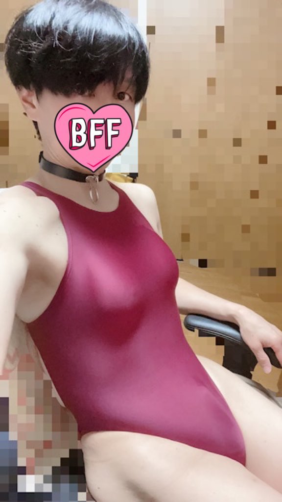 kyouei_Y's tweet photo. ��日知り合った競泳水着愛好家の方とやり取り中の画像。
わたしも競泳水着着用で楽しんでました〜😉
自宅なのでウィッグとかナシですすみません〜💦
#女子競泳水着
#女装子
#女装男子 https://t.co/YtHinPEGkL