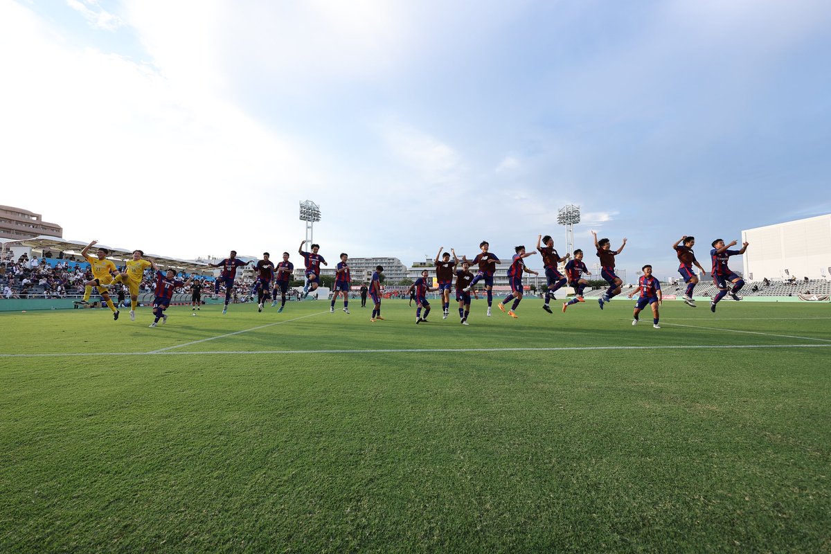 fctokyoofficial's tweet photo. 🔵🔴

頂点まであとひとつ!!🔥🔥🔥🔵🔴

#fctokyo #fctokyoU18 #tokyo https://t.co/0cdDUumi6G