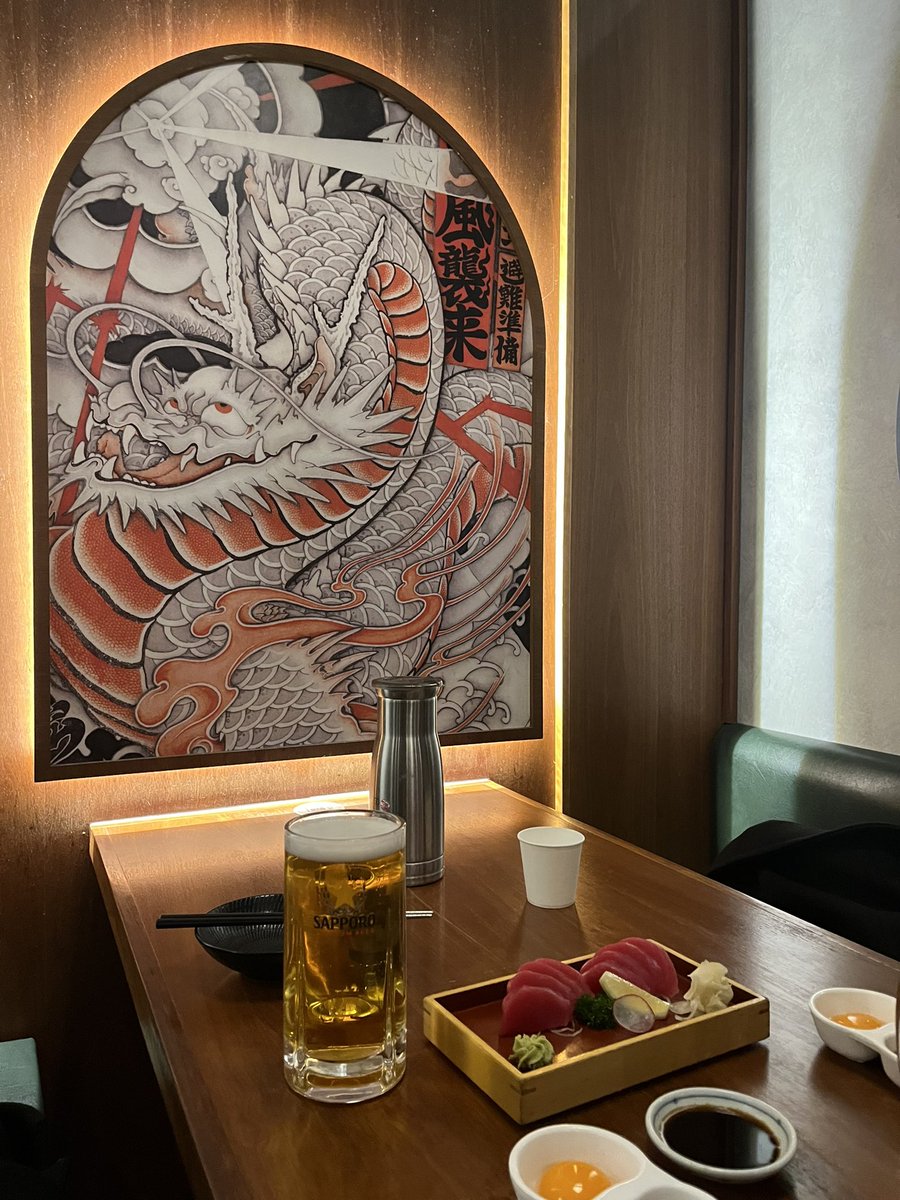 S2Australia's tweet photo. 📍 Hakoya Izakaya（Melbourne）

金土は夜中2時まで開いてる日本食屋さん🍺
さしみとすき焼き食べたけどどっちもめっちゃ美味しくておかわりした🫶🏼笑
珍しく深夜にハッピーアワーもしてるのも良き🙆‍♀️ https://t.co/69M5Q3Y16j