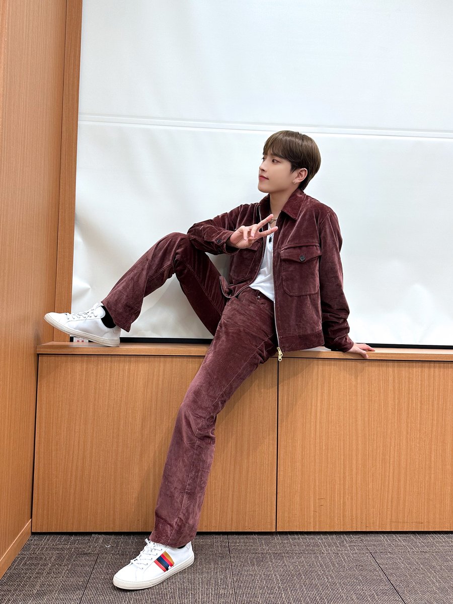 ATEEZofficial's tweet image. [#홍중] 👉👈
#ATEEZ #에이티즈