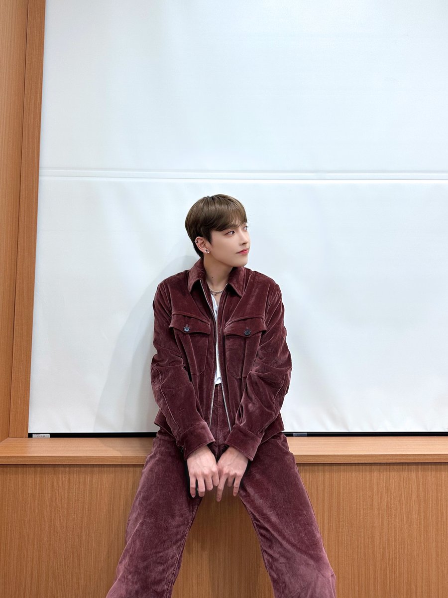 ATEEZofficial's tweet image. [#홍중] 👉👈
#ATEEZ #에이티즈