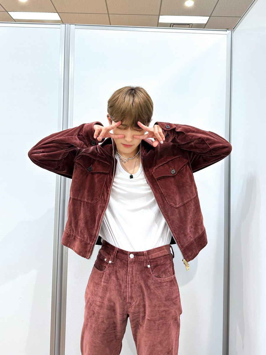 ATEEZofficial's tweet image. [#홍중] 👉👈
#ATEEZ #에이티즈