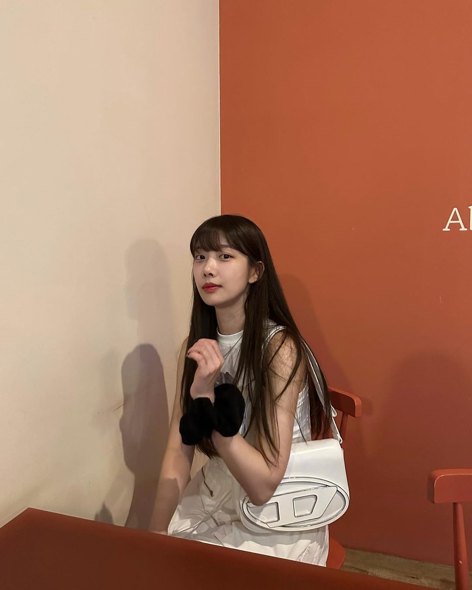 NICESTAGRAM's tweet photo. [310723] — e.heomer ☆ ig update !

"That's right, I took a good picture when I was crying🫶"

[+]

#EUNICE #유니스 https://t.co/JbTanVIpVM
