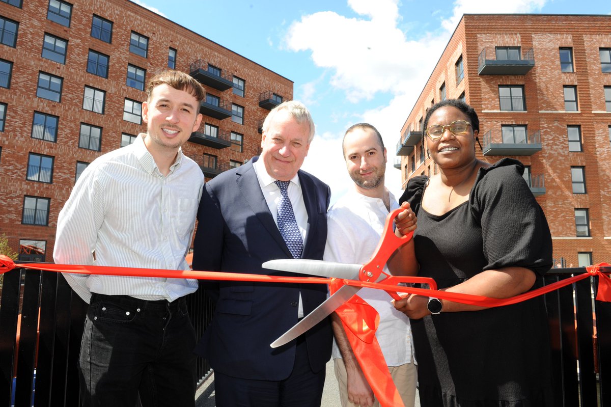 The footbridge spanning the Main Line Canal at Soho Loop has now been opened to the public. 
Commissioned by The Galliard Apsley Partnership and Heimstaden, the bridge connects Soho Wharf, #Birmingham, with the Eyre Street Basin bridge.

Read more here: shorturl.at/etIV4
