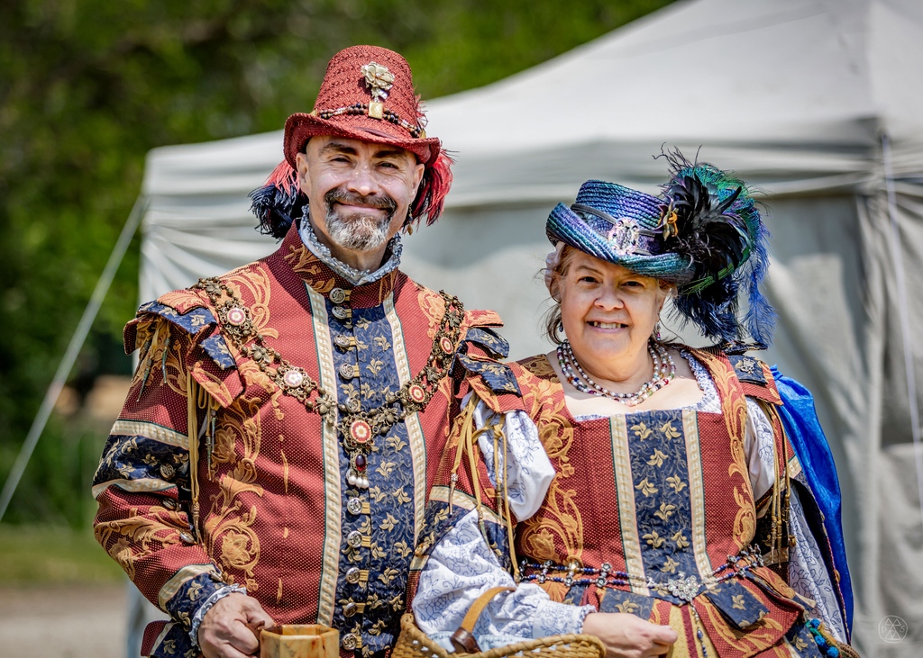 Have you ever dreamt of being a knight in shining armor or a fair maiden of the realm? Your dreams can come alive this fall! Bring your friends and create memories that will last a lifetime! ⚔️