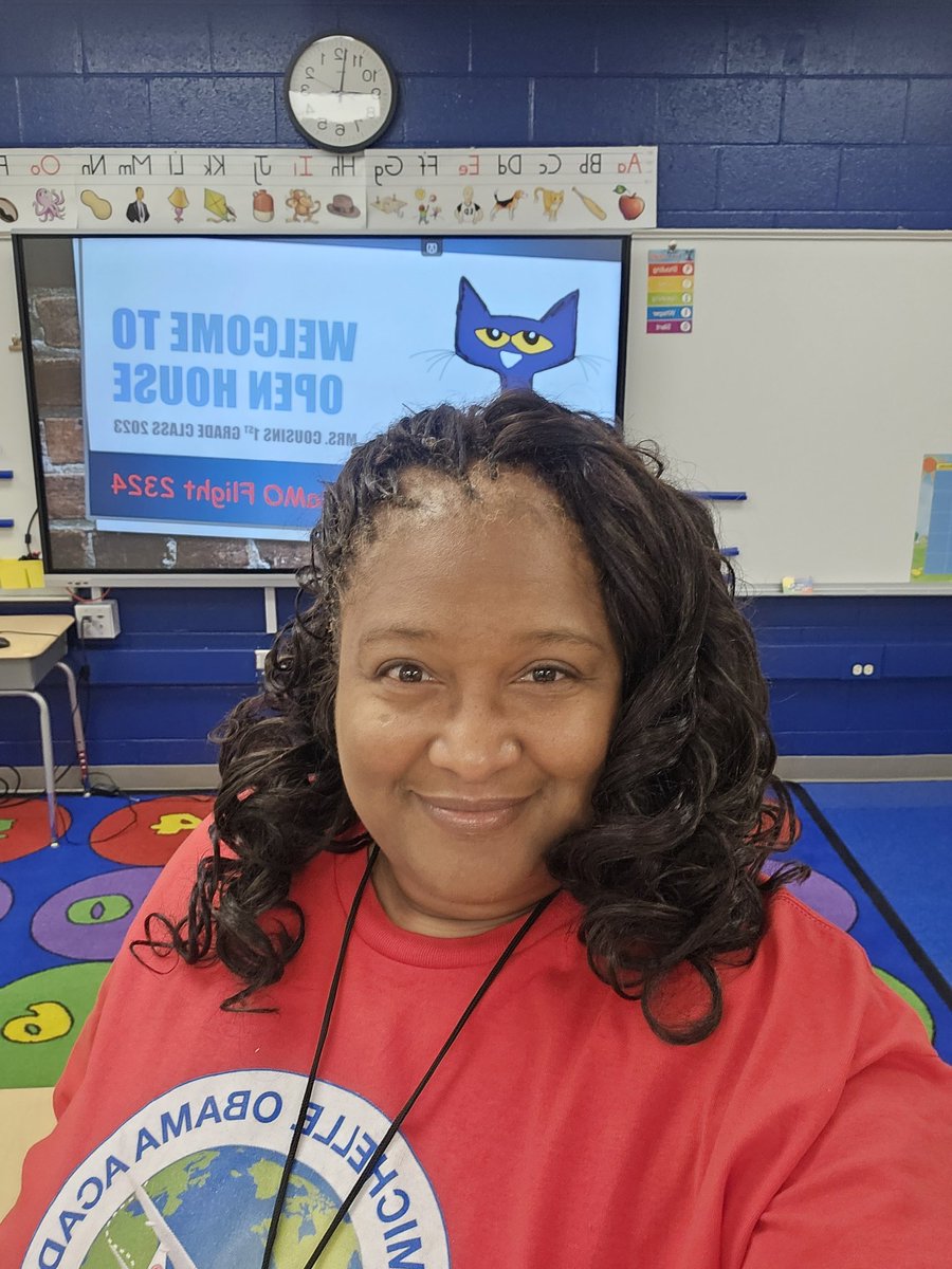 sdalady's tweet photo. Wonderful Open House at @apsBAMOAcademy ! Looking forward to a GREAT schoolyear. #Cousinscoolcats  @AP_Holloman @MaryDawkins83 https://t.co/IwSMivXYJr