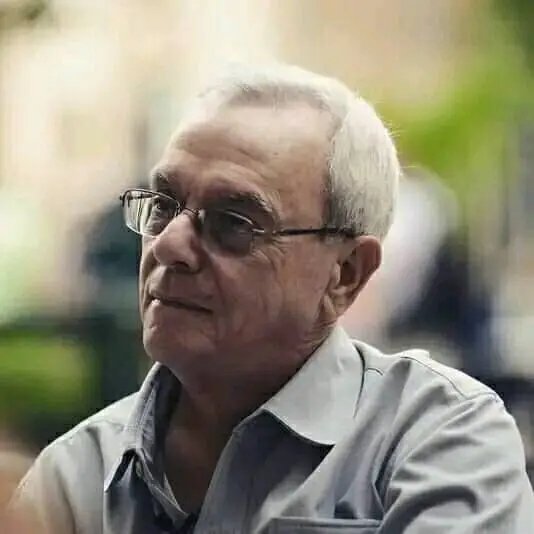 ZenaidaG2021's tweet photo. #Cuba 🇨🇺En el tercer Aniversario de que nuestro querido Eusebio Leal Spengler,  pasó a la eternidad, le rendimos tributo a uno de los hijos más leales a Cuba y a su amada Habana, quien  defendió con pasión, la unidad y la paz. #CubaViveEnSuHistoria #LealVive.  #CubaEsAmor.  🇨🇺❤️ https://t.co/FBsud9TRA8