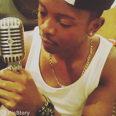SkatemanStunner's tweet photo. I miss you so much.. 🎤 🎧 🎛 🎼 https://t.co/wqaf6wAZig