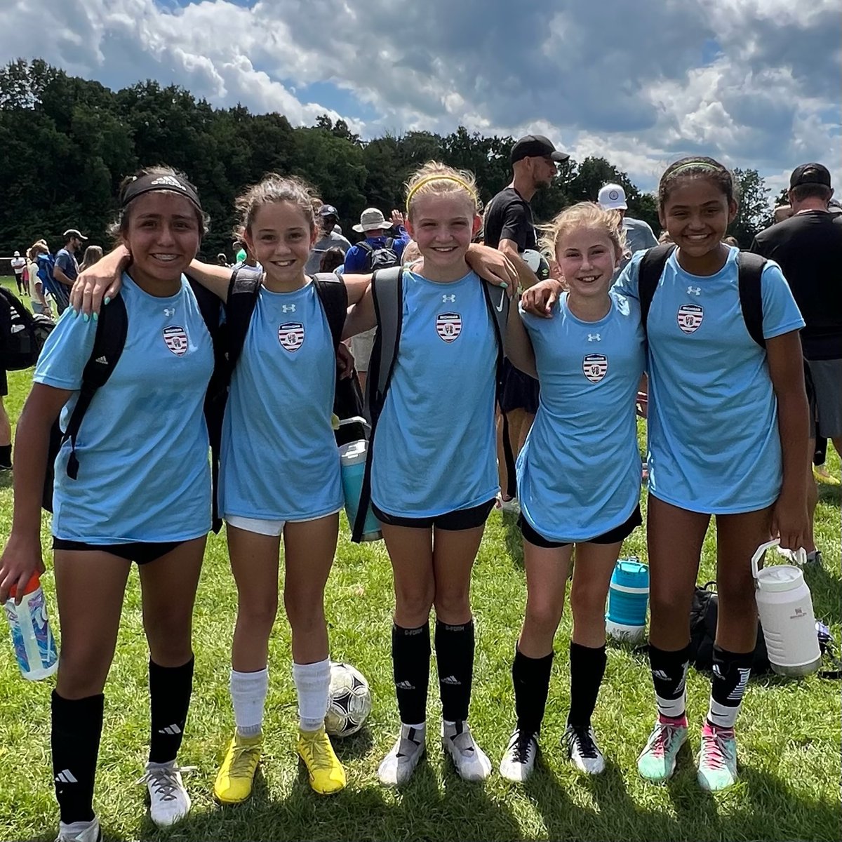 MidwestUnitedFC's tweet photo. Congratulations to Sam, Sadie, &amp; Sasha Kelly, as well as Aurora De Leon, Addison Zaschak, Emmie Lewis, &amp; London Spencer whom all made it on to the Michigan ODP Training Pool this past weekend!!
#MidwestUnitedFC #ODP #WeAreUnited https://t.co/DFmNj5Kfwz