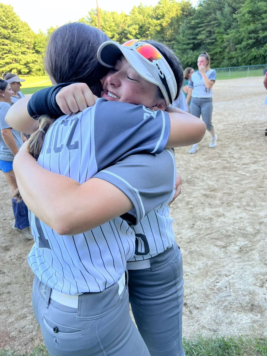 Grateful for these girls💗 Til next season…. <a href="/raiderssbma/">Raiders Softball MA</a>