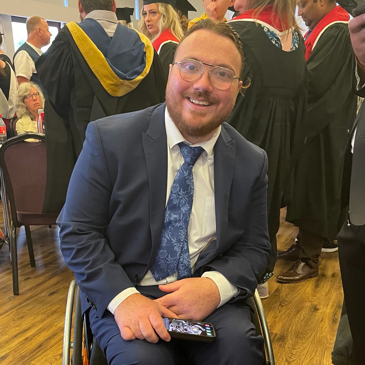 uniofbedsnews's tweet photo. 🎓 Last week we celebrated the #graduation of 2 of our #BitsofBeds #podcast stars! 🎙️ Listen to the episode where Joe (R) &amp; co-host Priscilla interviewed George (L) &amp; his lecturer Danny about the student #support George has received during his studies👉https://t.co/vgLoJCmDzx https://t.co/7tUHJIEW5y