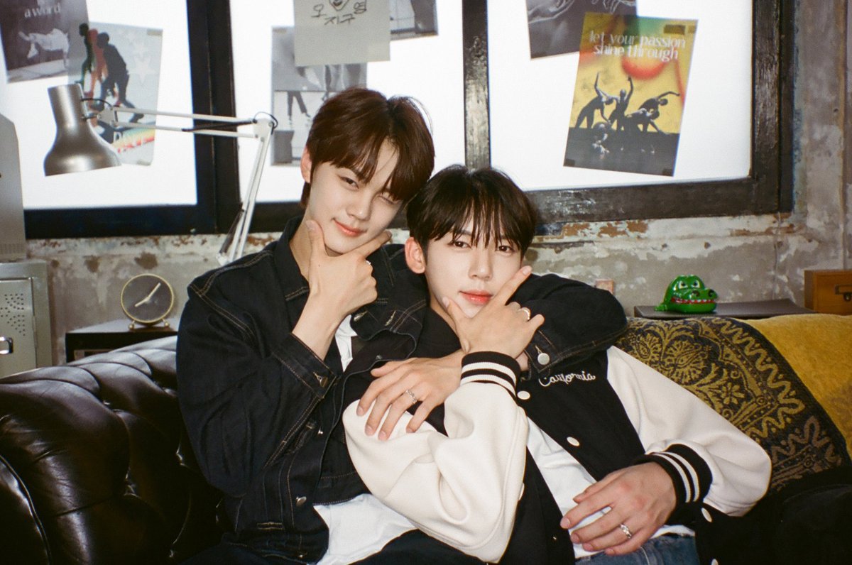 yeuhuaz's tweet photo. THEY LOVE ME U GUYS https://t.co/kiIMttffr3