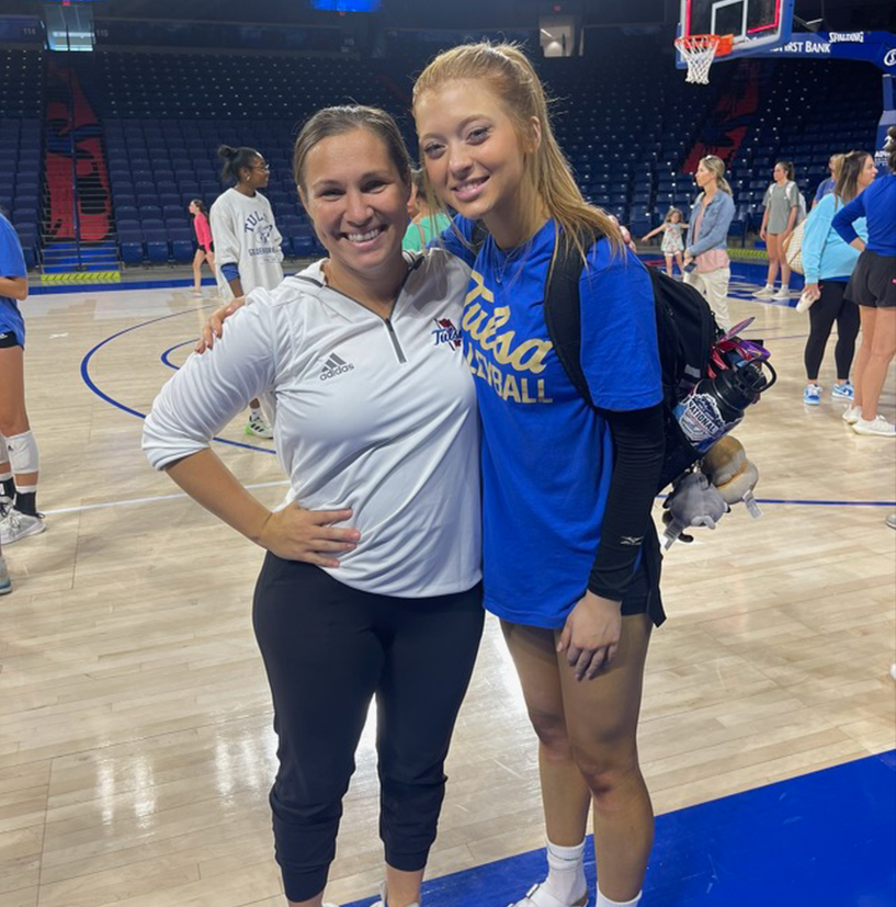 Elle Davis tweet media