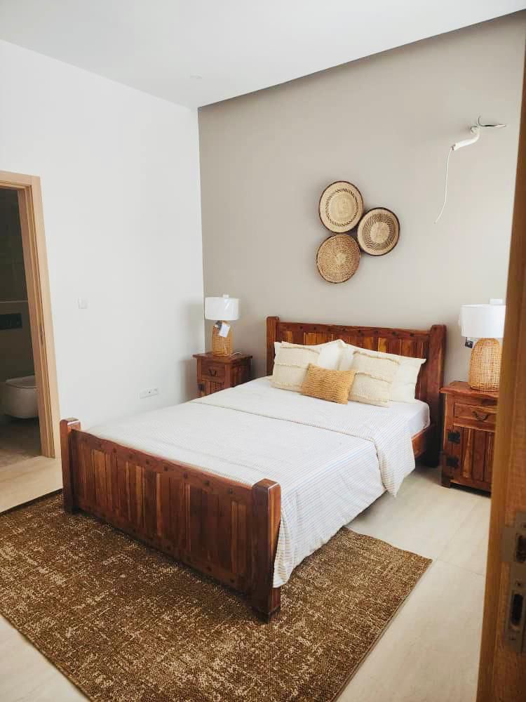 mouhakimmich's tweet photo. Appartement Duplex F4 Meublè 
Mermoz
3 chambre
2 salon 
1 case 
1 terrasse
1 cuisine 
1 barbecue Brésilien
1 place de parking

3 millions / mois https://t.co/oq5QcCWBar
