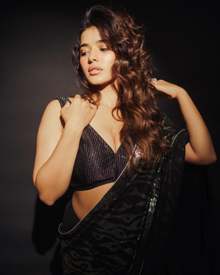 F2X3_b6XgAE2L4t?format=jpg&name=900x900