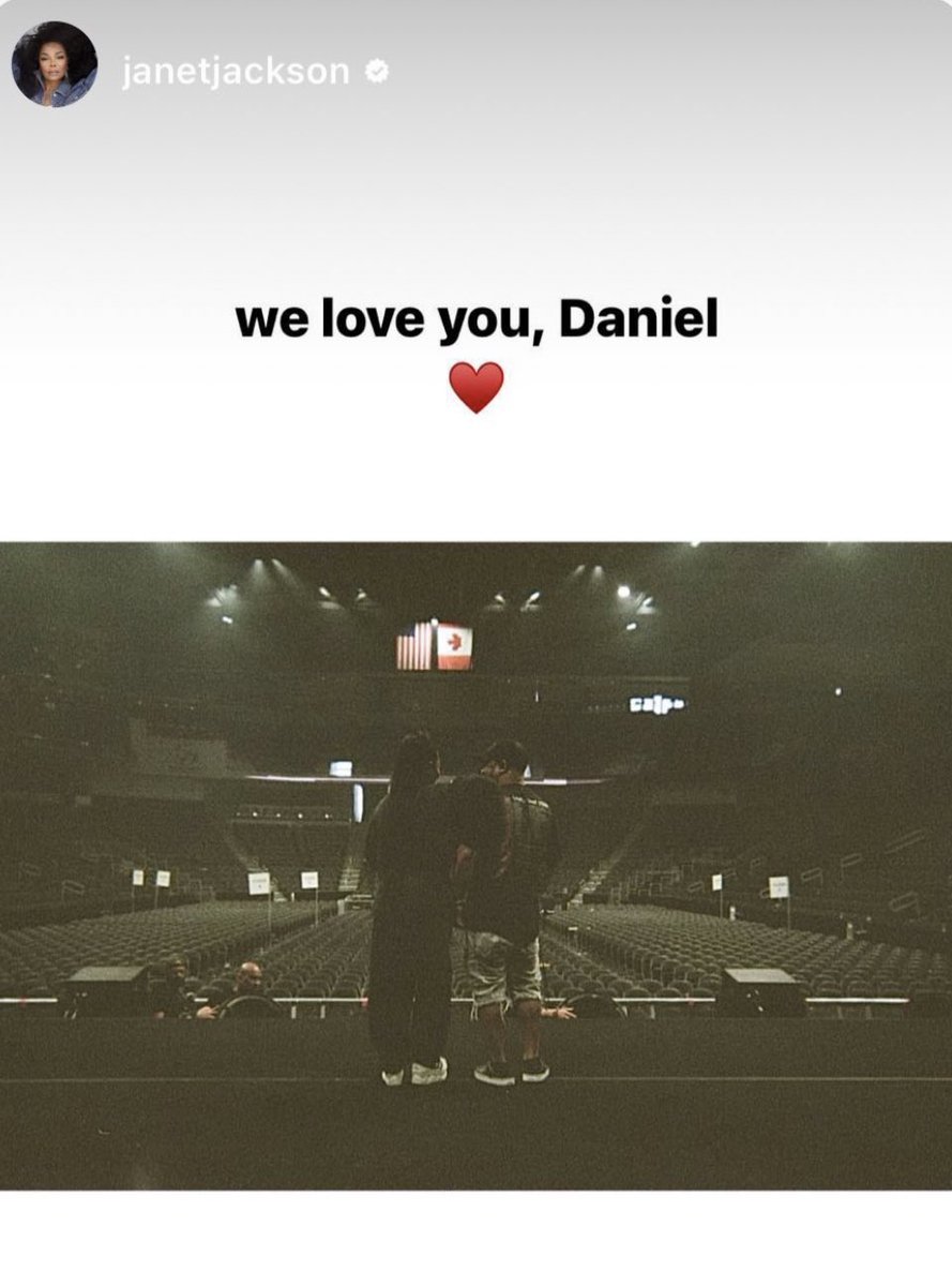 Dunkïn tweet media