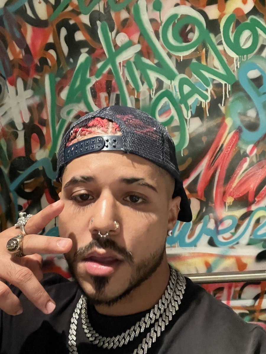 buenos díasssss, ¿ya cacharon su taquillita pa’ mi concert el 1 de septiembreee? si aún no, vayaaan 🩷🩷🩷

boletos.prticket.com/events/es/busc…