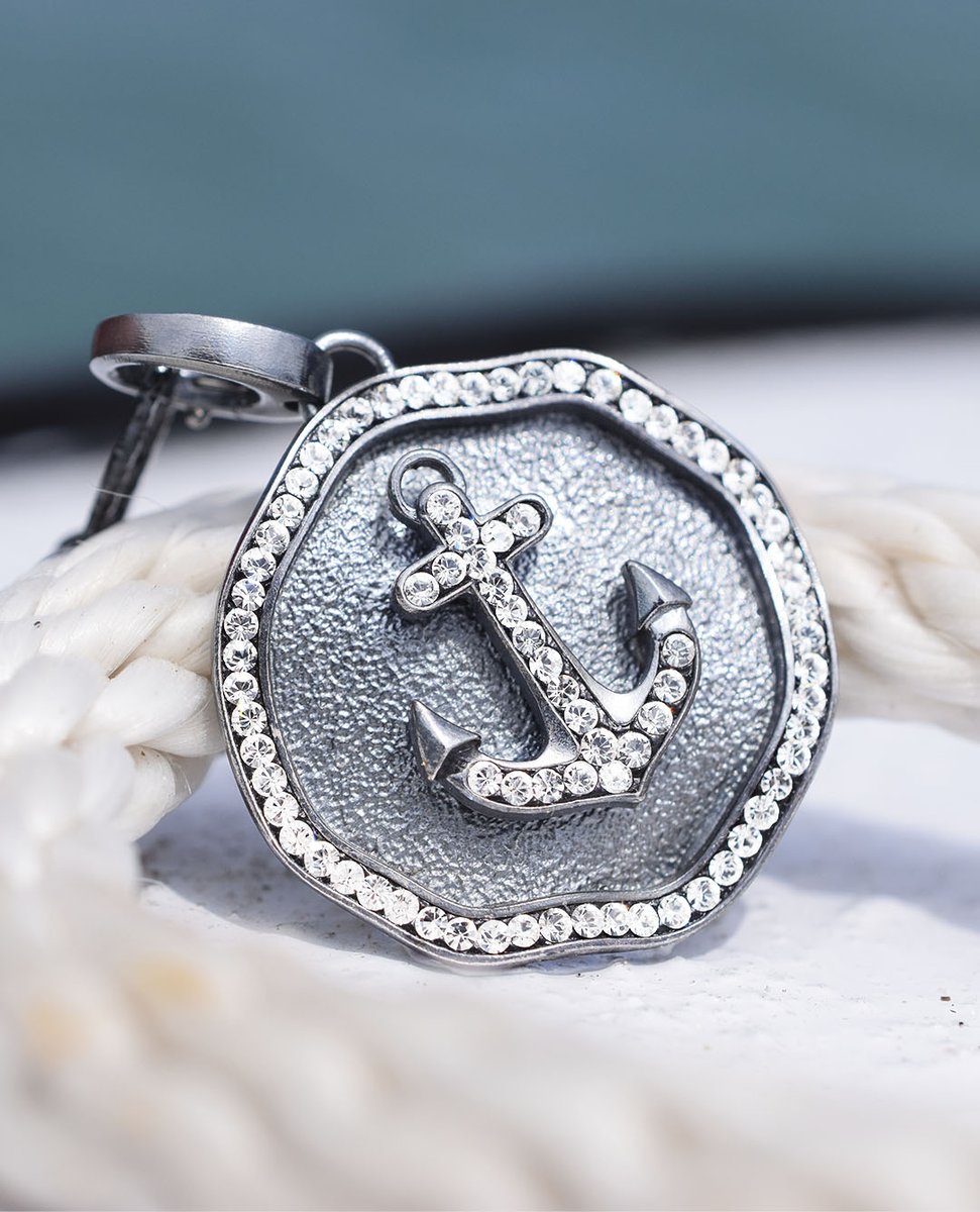 LaCostaOrganic's tweet photo. Anchors away and explore the beautiful summer sea in style with our crystal collection.
SUMMER GIFT with Purchase: Select your gift today! Spend $400+ and receive a Shimmering Multichain Bracelet!
#charms #crystalcharms #sparklewithcrystals #jewelryaddict #shopnow https://t.co/laylZpR8RL